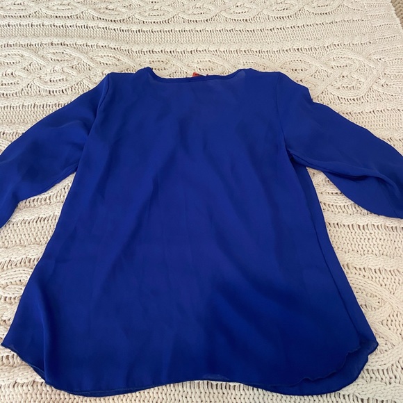 Macy’s royal blue quarter sleeve chiffon blouse - Picture 4 of 4